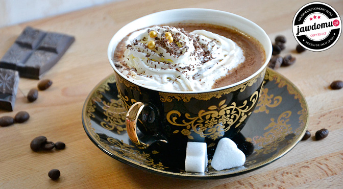 Kawa mokka z czekoladą i kakao